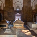 Graves in Humayun Tomb Graves in Humayun Tomb